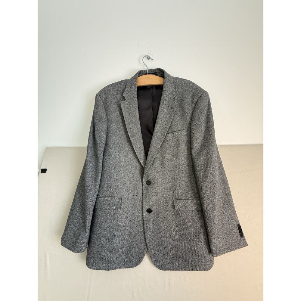 Tommy Hilfiger Gray Herringbone Blazer Sport Coat Men’s 40R Wool Blend